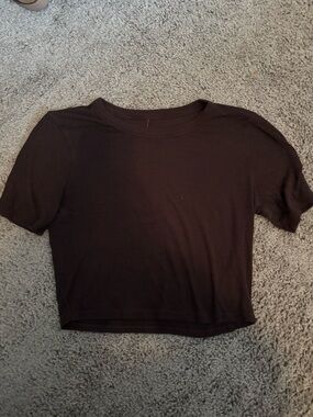 lululemon athletica Black Cropped Short Sleeve Tee